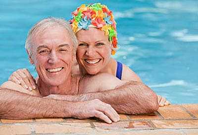 Arizona CCRC residents in pool